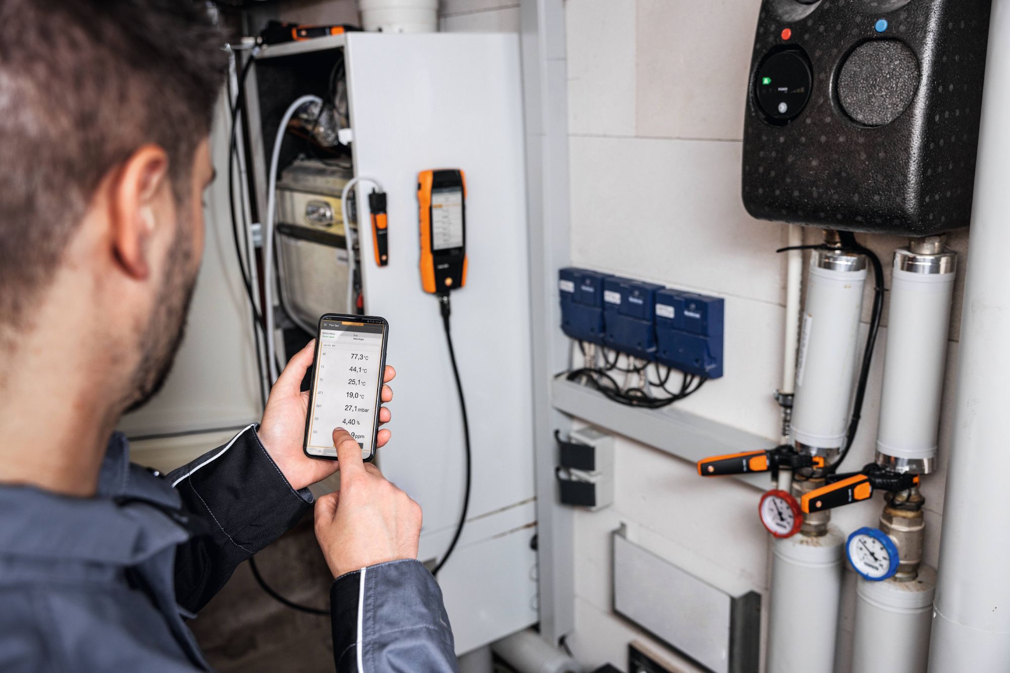 testo 300 NEXT LEVEL Gasanalysis V2 EN master 1018140962